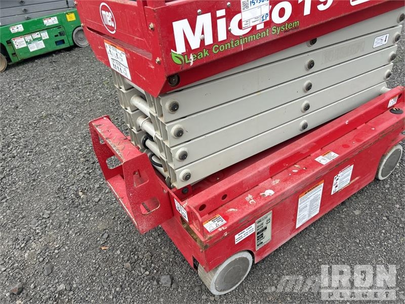 MEC MICRO 19 Electric Scissor Lift Scheren-Arbeitsbühnen