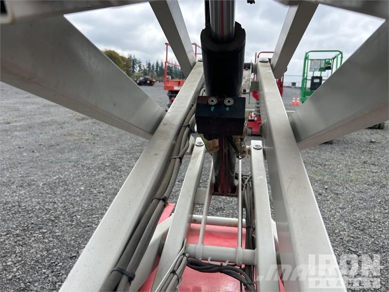 MEC MICRO 19 Electric Scissor Lift Škarjaste dvižne ploščadi