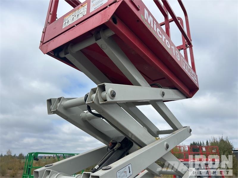 MEC MICRO 19 Electric Scissor Lift Škarjaste dvižne ploščadi