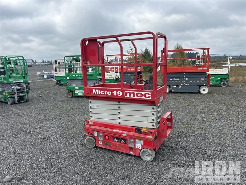 MEC MICRO 19 Electric Scissor Lift Škarjaste dvižne ploščadi