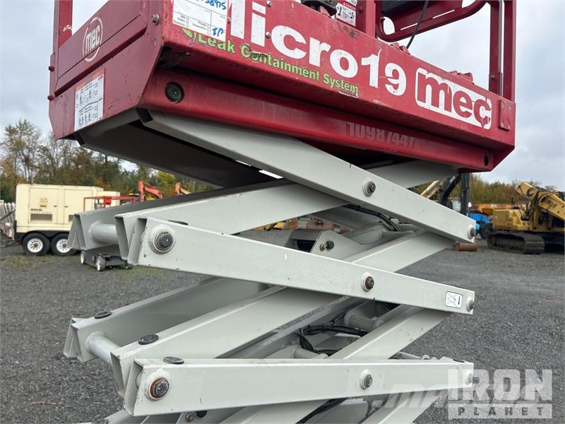 MEC MICRO 19 Electric Scissor Lift Škaraste platforme