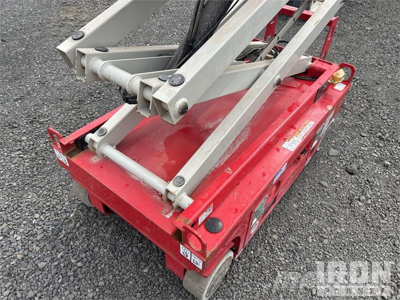 MEC MICRO 19 Electric Scissor Lift Scheren-Arbeitsbühnen