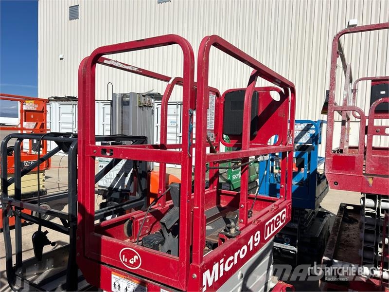 MEC MICRO 19 Electric Scissor Lift Škarjaste dvižne ploščadi