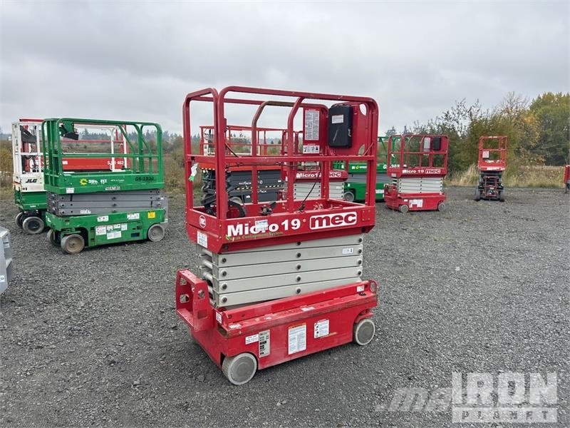 MEC MICRO 19 Electric Scissor Lift Scheren-Arbeitsbühnen