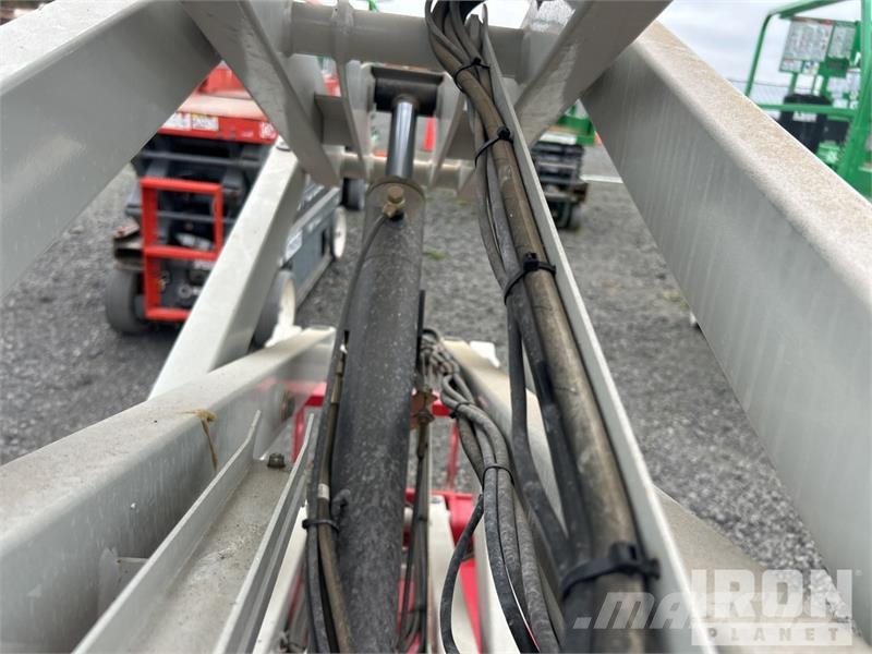 MEC MICRO 19 Electric Scissor Lift Scheren-Arbeitsbühnen