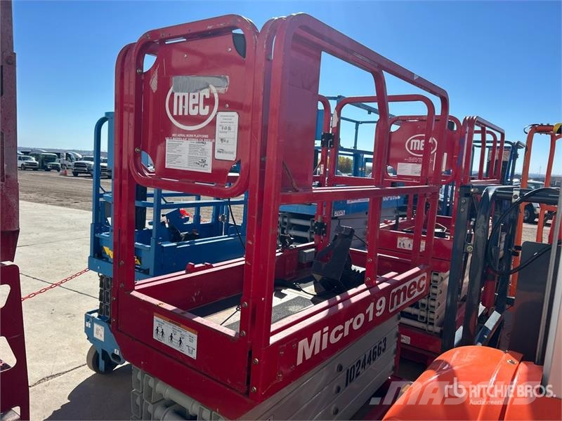 MEC MICRO 19 Electric Scissor Lift Škarjaste dvižne ploščadi