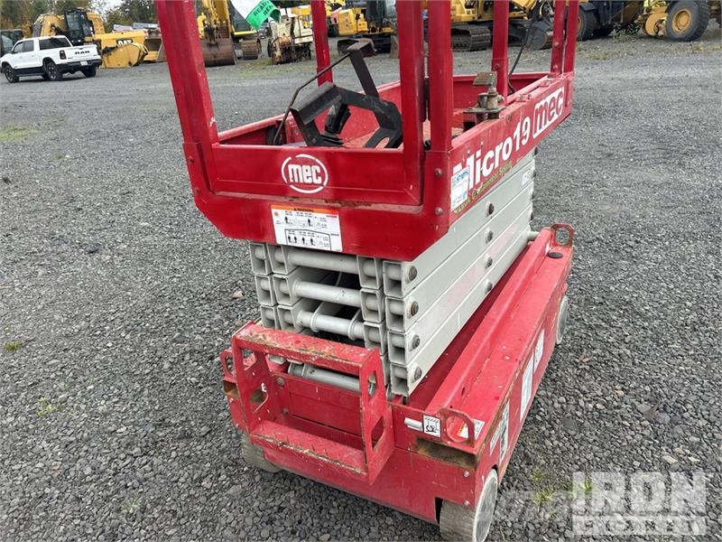 MEC MICRO 19 Electric Scissor Lift Škaraste platforme