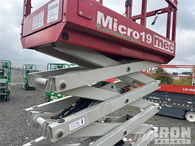 MEC MICRO 19 Electric Scissor Lift Škaraste platforme