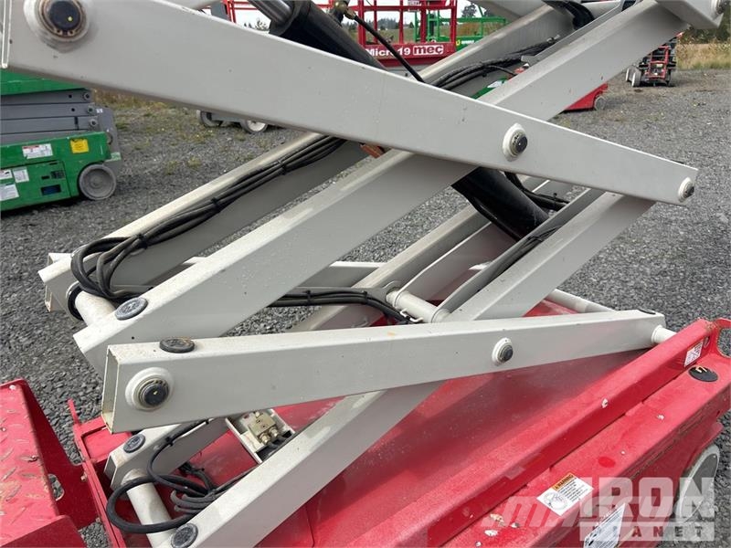 MEC MICRO 19 Electric Scissor Lift Scheren-Arbeitsbühnen