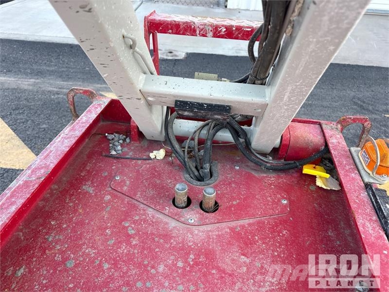 MEC MICRO 19 Electric Scissor Lift Škarjaste dvižne ploščadi