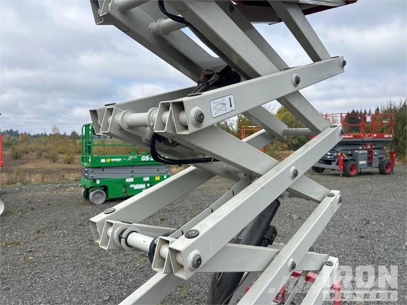 MEC MICRO 19 Electric Scissor Lift Škarjaste dvižne ploščadi