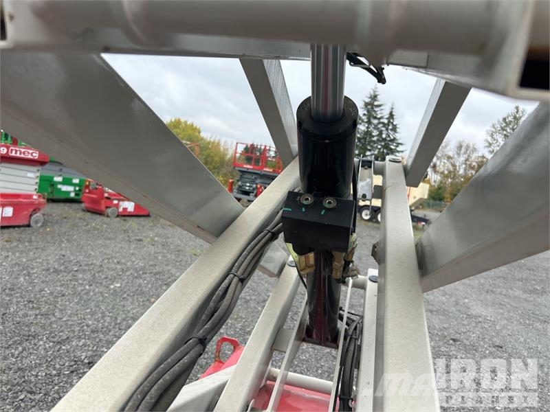 MEC MICRO 19 Electric Scissor Lift Scheren-Arbeitsbühnen