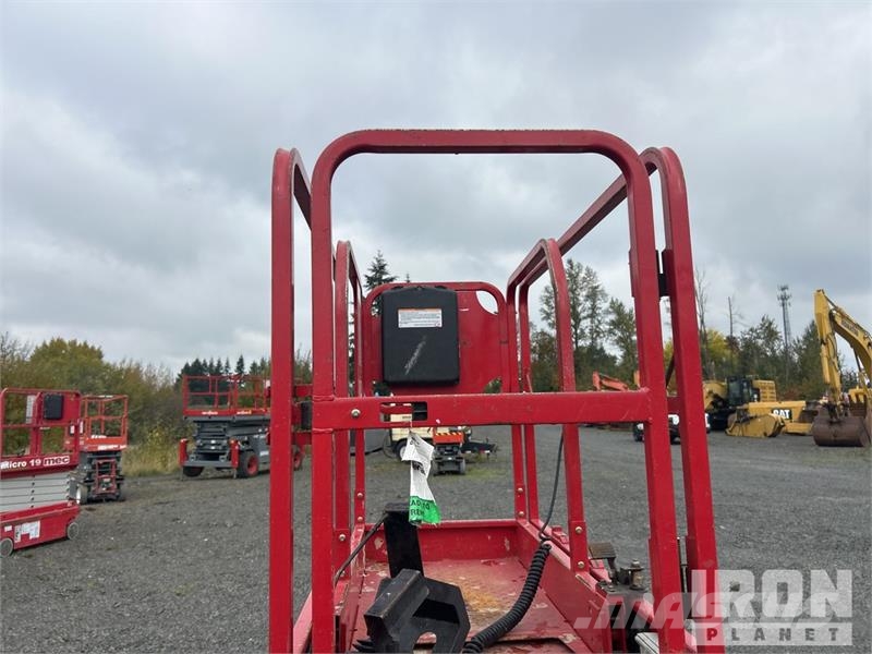 MEC MICRO 19 Electric Scissor Lift Scheren-Arbeitsbühnen