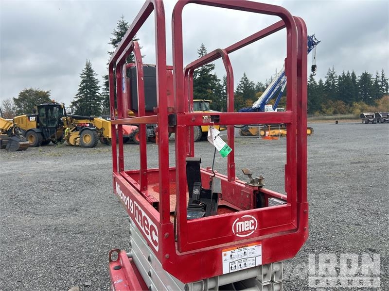 MEC MICRO 19 Electric Scissor Lift Škaraste platforme