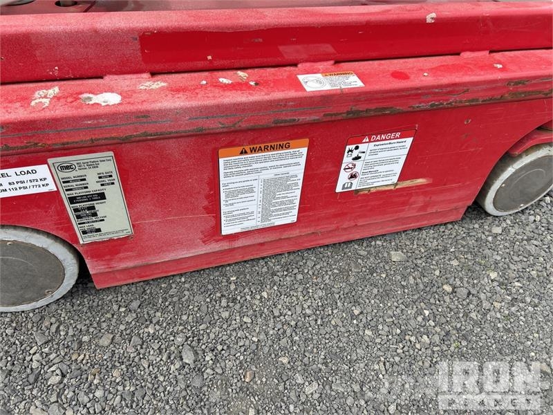 MEC MICRO 19 Electric Scissor Lift Scheren-Arbeitsbühnen