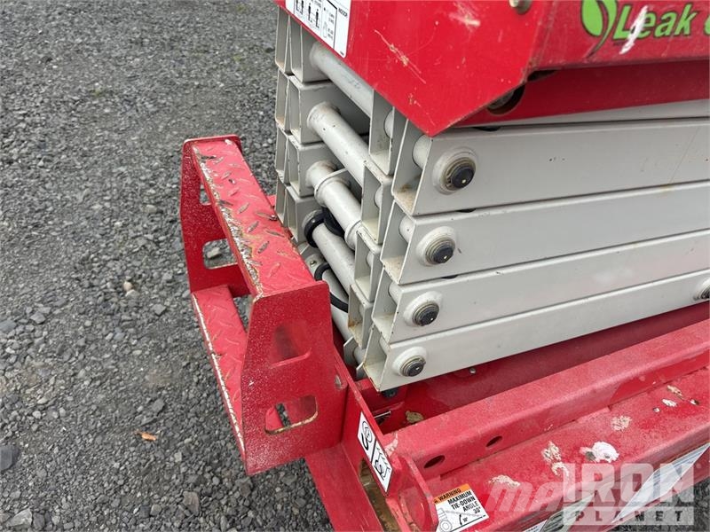 MEC MICRO 19 Electric Scissor Lift Scheren-Arbeitsbühnen