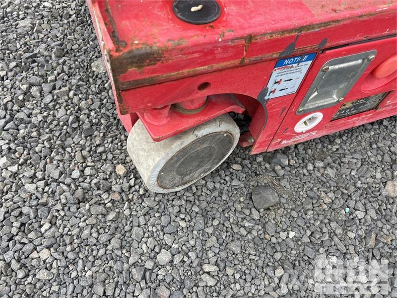 MEC MICRO 19 Electric Scissor Lift Škarjaste dvižne ploščadi