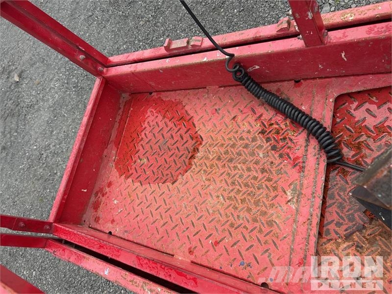 MEC MICRO 19 Electric Scissor Lift Škaraste platforme