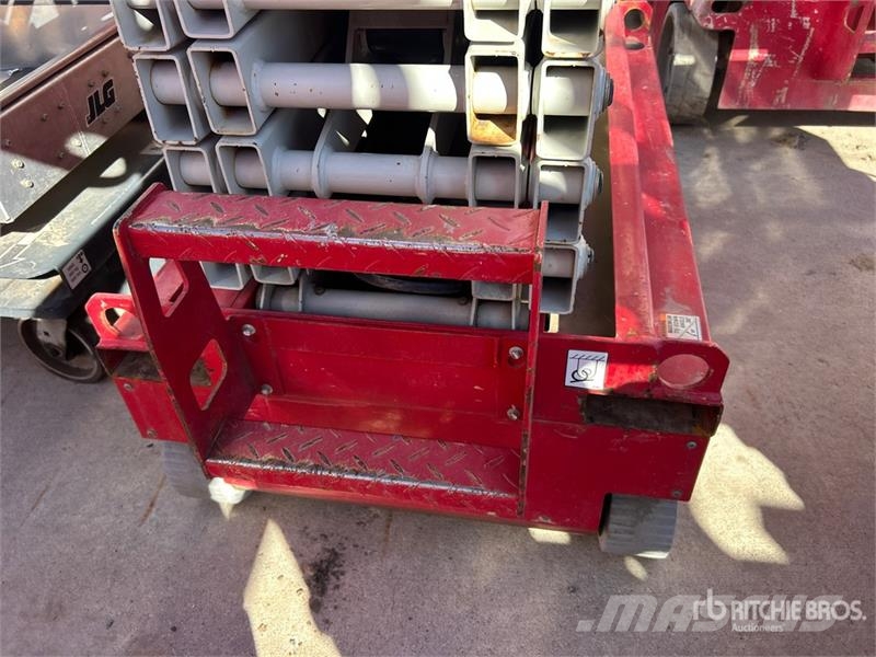MEC MICRO 19 Electric Scissor Lift Škarjaste dvižne ploščadi