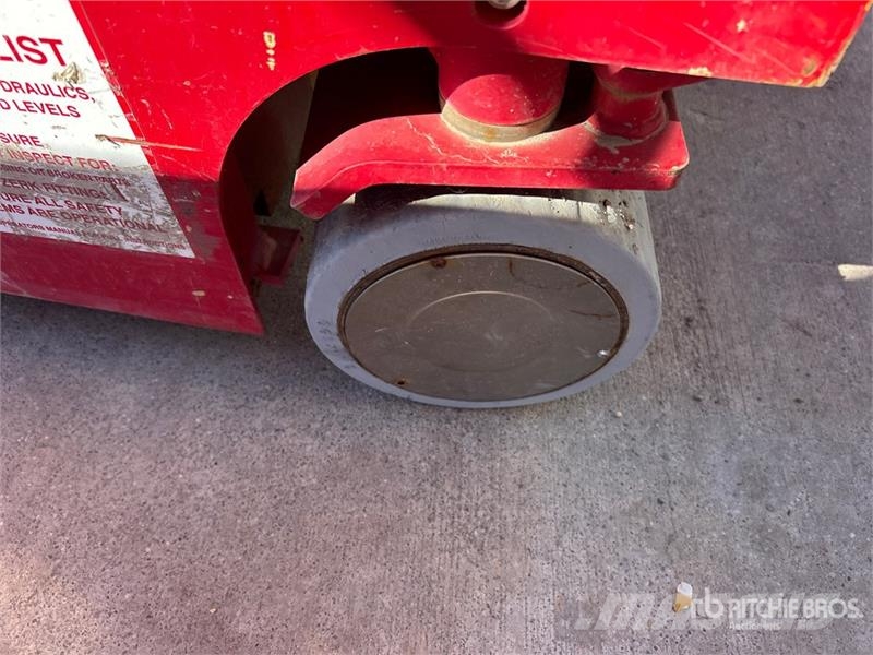 MEC MICRO 19 Electric Scissor Lift Škarjaste dvižne ploščadi
