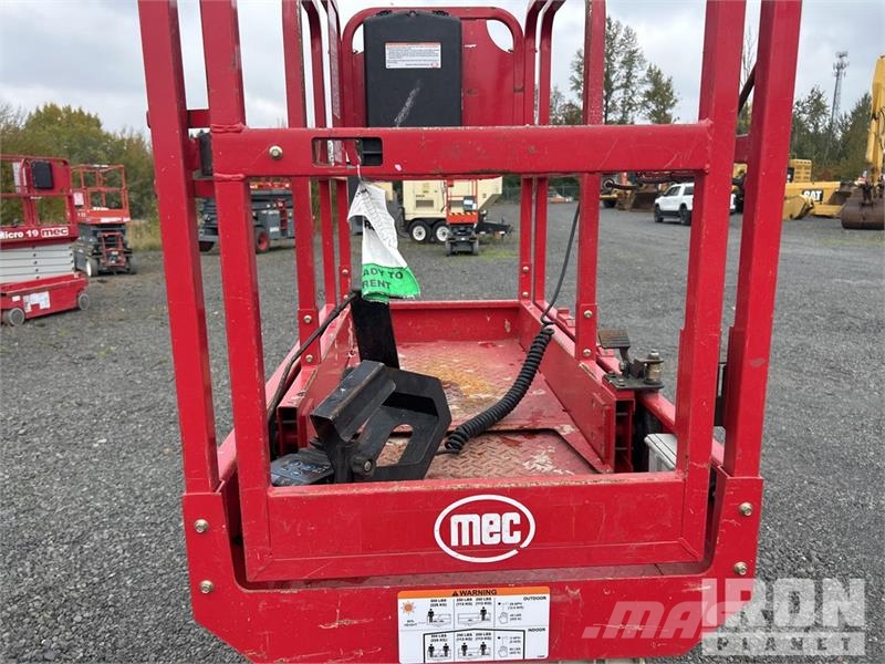 MEC MICRO 19 Electric Scissor Lift Scheren-Arbeitsbühnen