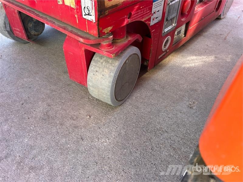 MEC MICRO 19 Electric Scissor Lift Škarjaste dvižne ploščadi
