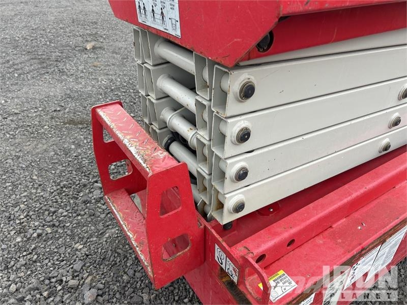 MEC MICRO 19 Electric Scissor Lift Škarjaste dvižne ploščadi
