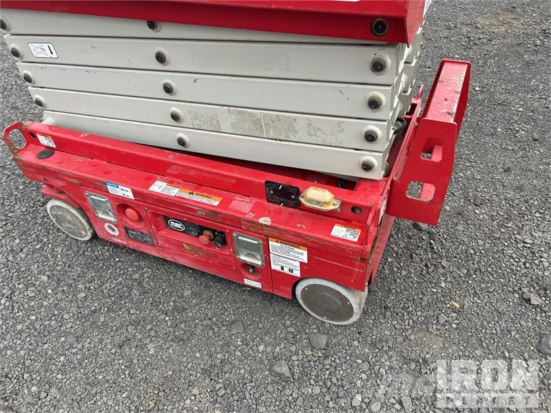 MEC MICRO 19 Electric Scissor Lift Scheren-Arbeitsbühnen