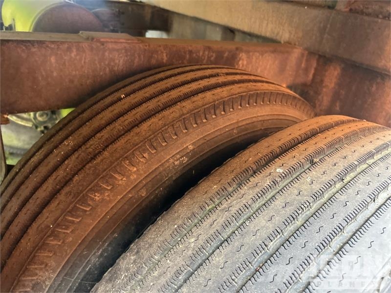  Menard Flat Top S/A Frac Tank معدات البناء - غير ذلك
