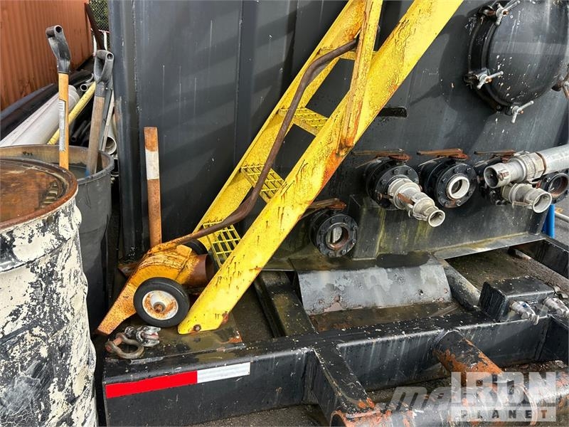 Menard Flat Top S/A Frac Tank معدات البناء - غير ذلك