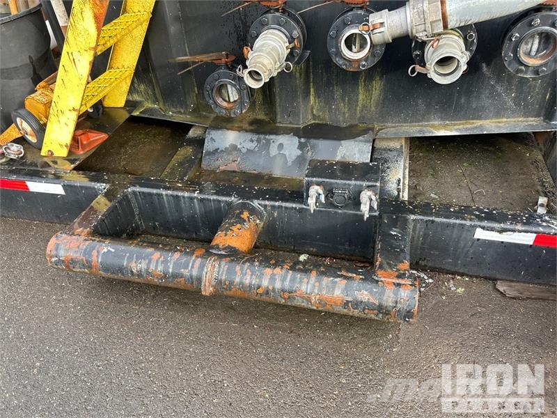  Menard Flat Top S/A Frac Tank معدات البناء - غير ذلك