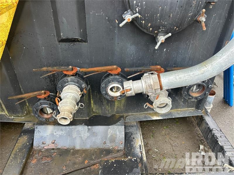  Menard Flat Top S/A Frac Tank معدات البناء - غير ذلك