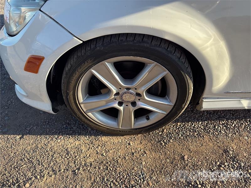 Mercedes-Benz C300 Легковые автомобили