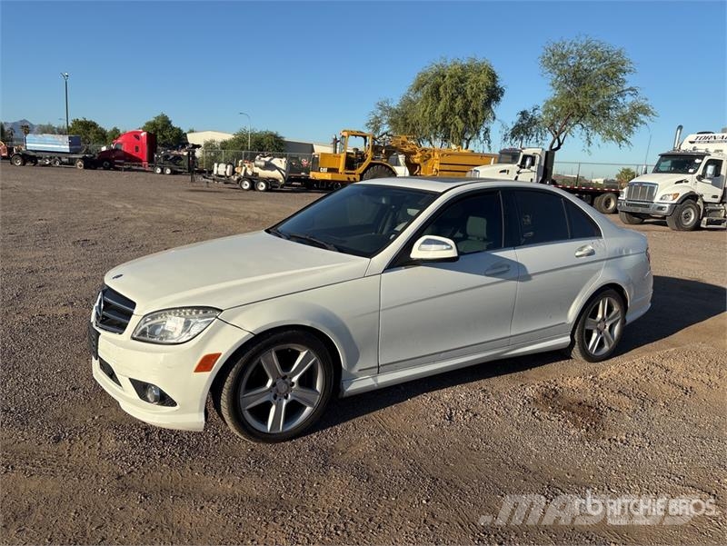 Mercedes-Benz C300 Легковые автомобили