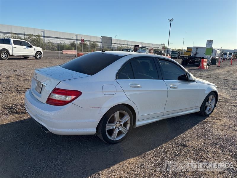 Mercedes-Benz C300 Легковые автомобили