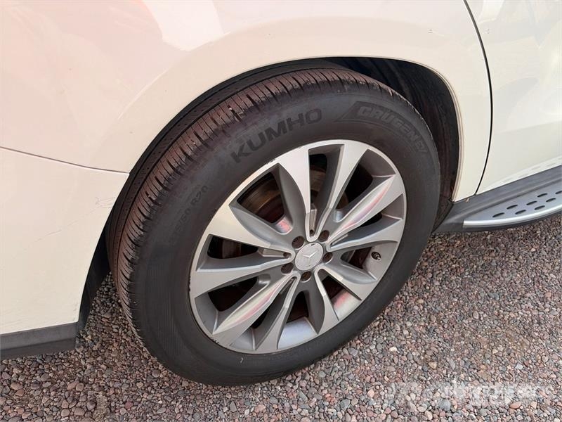 Mercedes-Benz GL450 سيارات