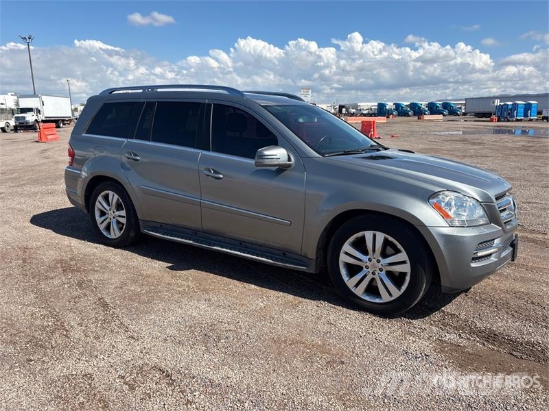 Mercedes-Benz GL450 汽车