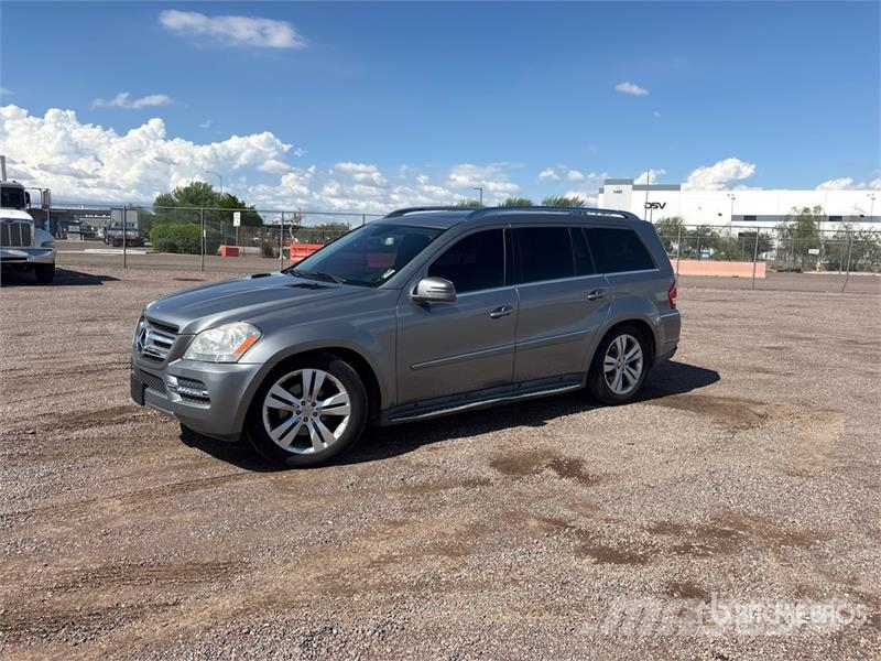 Mercedes-Benz GL450 汽车