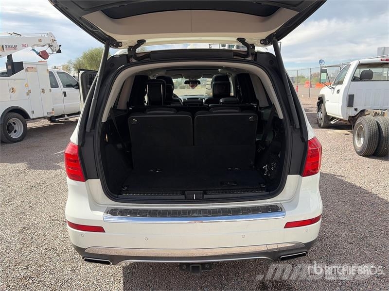 Mercedes-Benz GL450 سيارات