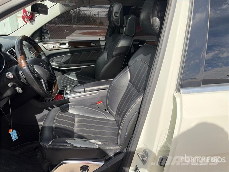 Mercedes-Benz GL450 سيارات