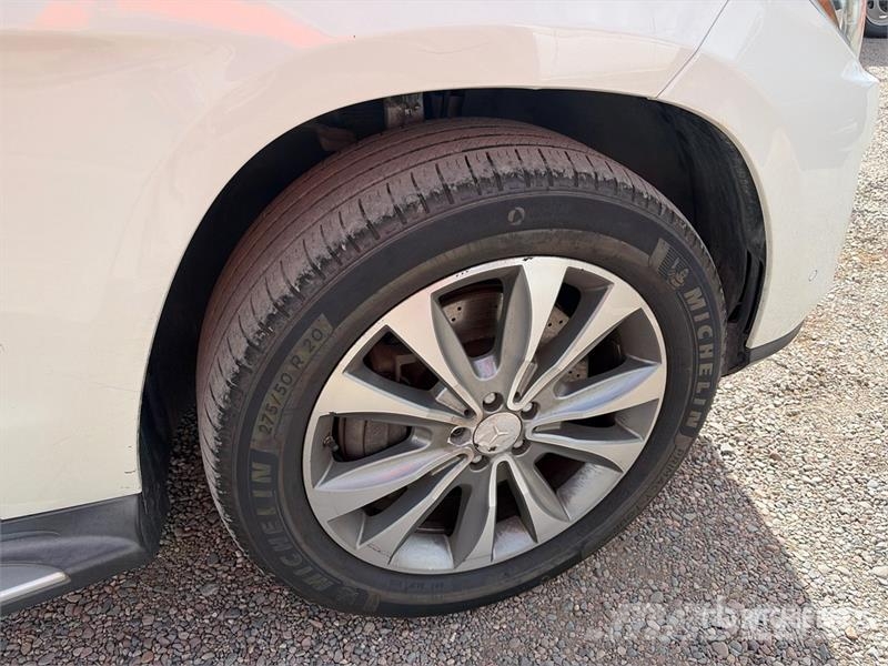 Mercedes-Benz GL450 سيارات