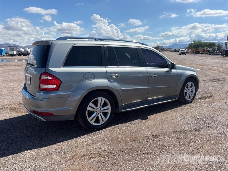 Mercedes-Benz GL450 汽车