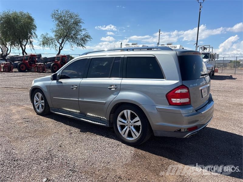 Mercedes-Benz GL450 汽车