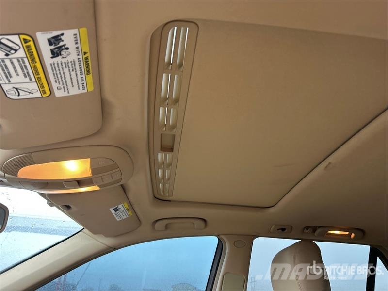 Mercedes-Benz ML320 Avtomobili