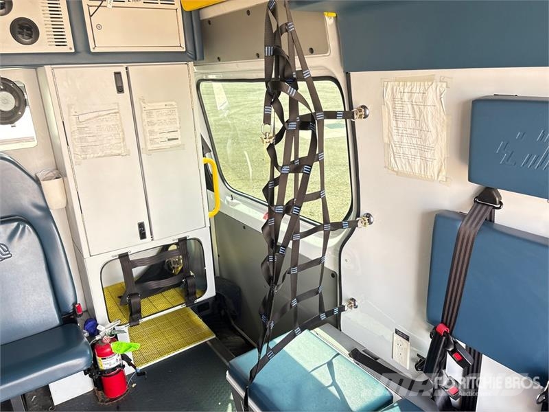 Mercedes-Benz Sprinter 4x2 Ambulance Ambulâncias