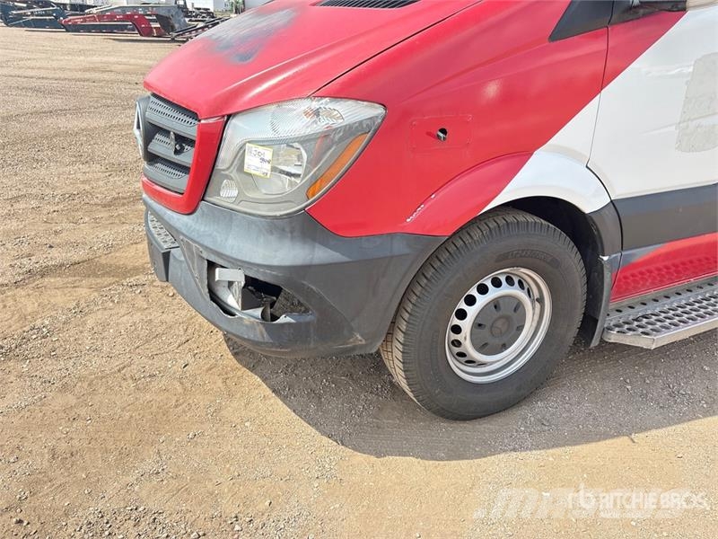 Mercedes-Benz Sprinter 4x2 Ambulance Ambulâncias