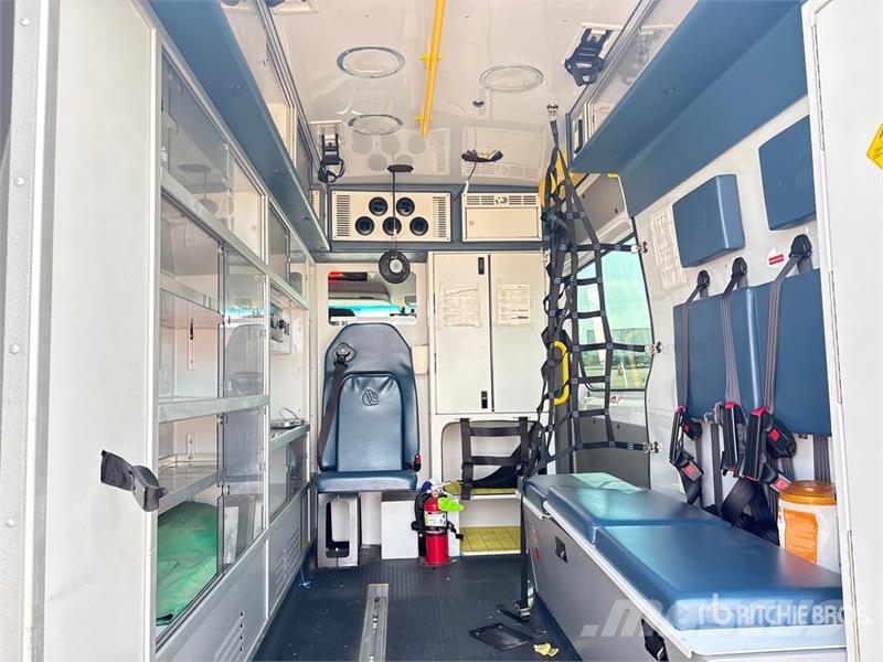 Mercedes-Benz Sprinter 4x2 Ambulance Ambulâncias