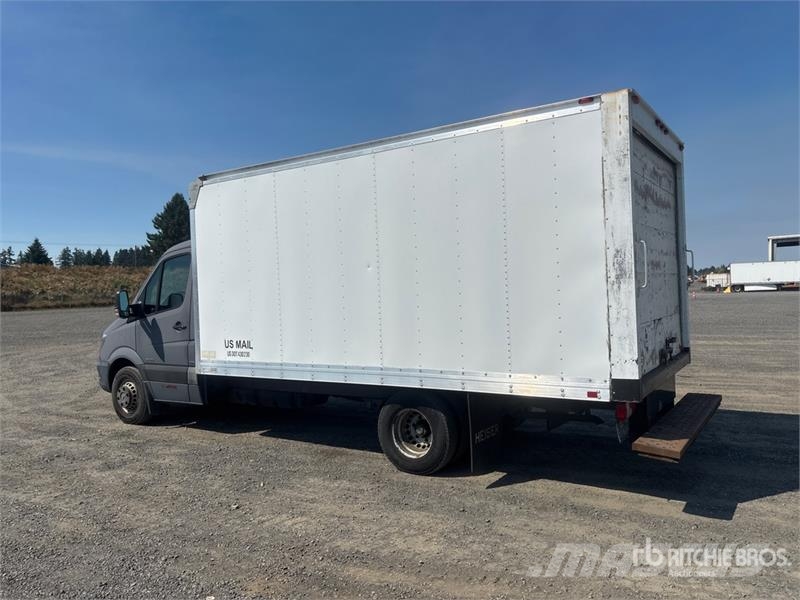 Mercedes-Benz Sprinter 4x2 Van Truck Box body trucks