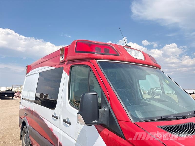 Mercedes-Benz Sprinter 4x2 Ambulance Ambulâncias