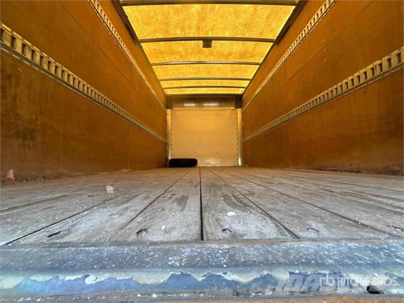 Mercedes-Benz Sprinter 4x2 Van Truck Box body trucks